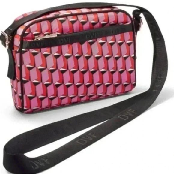 NWT DVF for Target Pink Modern Geo
Camera Bag - Picture 2 of 4